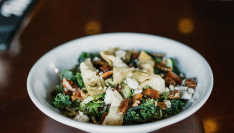 Kale And Artichoke Salad