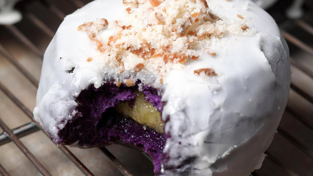 Ube Pina Colada (V)