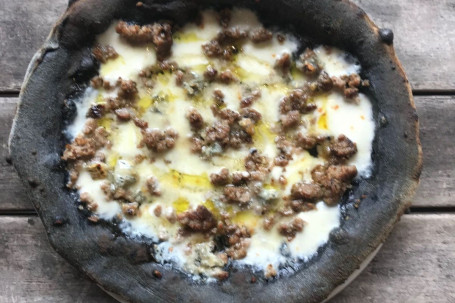 Arianna Sbagliata (Truffle) Pizza