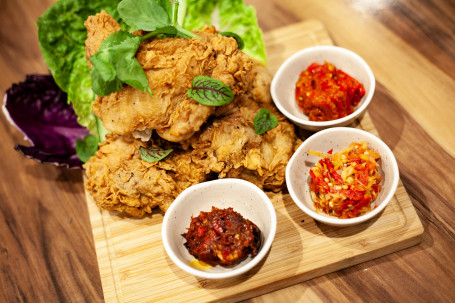 Ayam Geprek (Fried Battered Chicken)