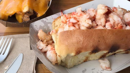 Connecticut Lobstah Roll