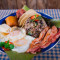 Gallo Pinto con Huevo Tocineta