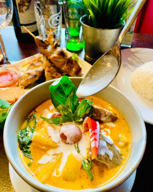 Gang Ped Yang (Roasted Duck Red Curry) (Gf, Mi)
