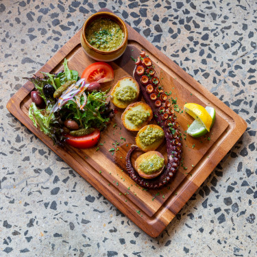 Pulpo A La Plancha (Gf, Df, Ef)