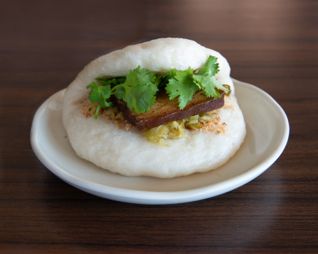 Steamed Sandwich With Braised Pork