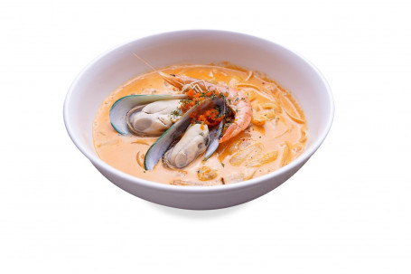 Creamy Rose Sauce Seafood Noodle Soup