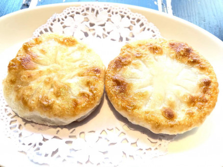 Grilled Buns Filled With Minced Pork