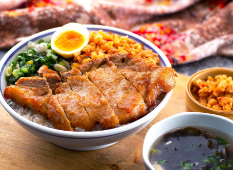 Niáng Rě Cōng Yóu Là Cài Pǔ Hòu Qiè Zhū Bā Fàn Nyonya Thick Cut Pork Chop Rice W Shallot Spicy Radish