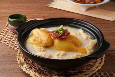 Shā Guō Yún Tūn Jī （Clay Pot Wanton Chicken）