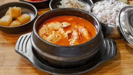 2. Seafood Tofu Soup 해물 순두부