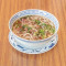Soupe Pho avec des vermicelles de riz et boeuf