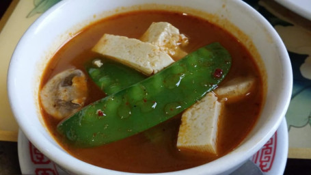 Tom Yam Tofu Soup (For 2)