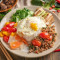 dǎ pāo zhū hé fàn Stir-Fried Basil Pork Rice Box
