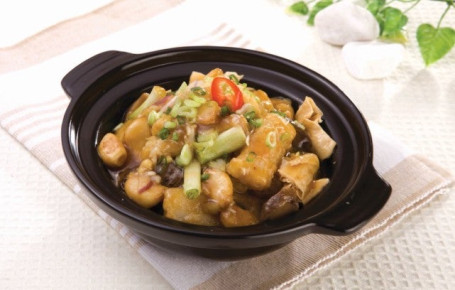 Běi Gū Dòu Fǔ Qīng Yī Yú Liǔ Bāo Braised Ling Fillet, Tofu And Mushroom In Pot