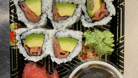 R11. Smoked Salmon Avocado Roll*