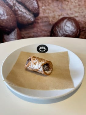 Cannoli – Chocolate Hazelnut