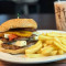 Hamburguesa Panameña Con Papas Fritas