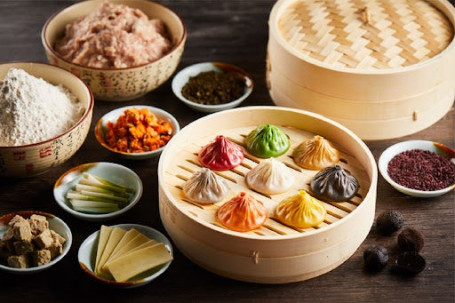 Huáng Cháo Xiǎo Lóng Bāo (8Jiàn Specialty Dynasty Xiao Long Bao ( 8 Flavours