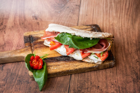 Panuozzo S.daniele Mozzarella E Rucola