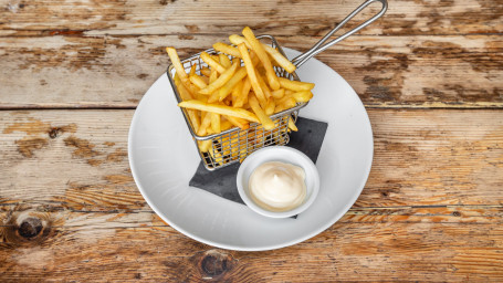 Patate Fritte Con Fonduta Di Pecorino E Tartufo