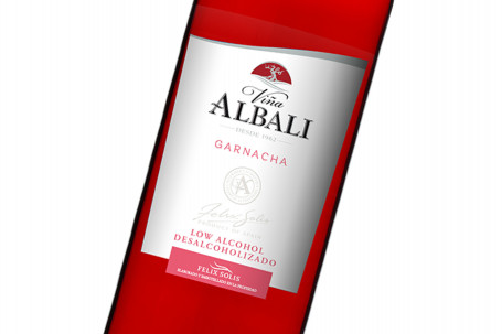 Vi Ntilde;A Albali Garnacha Ros Eacute; 0.5 , España