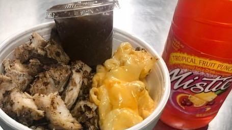 Jerk Chicken Mac Cup