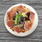 Fēng Gān Huǒ Tuǐ Shā Lǜ (Prosciutto Salad Pizza)