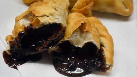 Cookies Cream Empanada