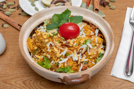 Potato Cauliflower Biryani With Beer