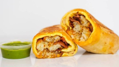 Burrito De Desayuno Con Tocino Y Queso Cheddar Y Huevo