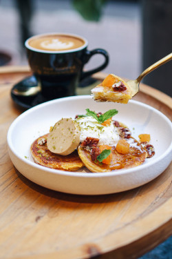 Buttermilk Pancakes With Espresso Butter Tè Nóng Kā Fēi Niú Yóu Bān Jǐ