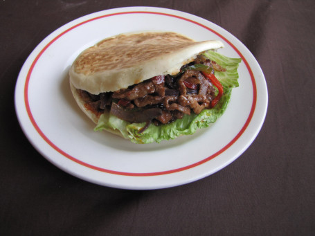 Cumin Beef Hamburger (Spicy) Zī Rán Niú Ròu Ròu Jiā Mó