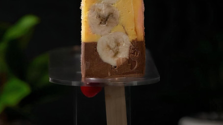 Neapolitan Banana Split Paleta (Crema)