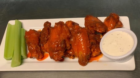 Jumbo Hot Wings (8)