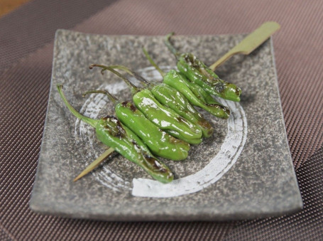 Grilled Kyoto Green Pepper (Per Skewer) Lú Duān Shāo Jīng Dōu Shī Zi Táng