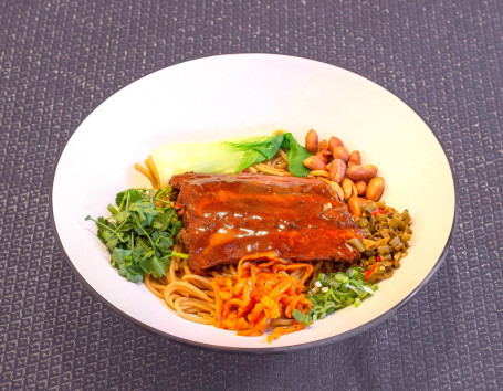 Rè Lǔ Dà Pái Bàn Fěn Braised Pork Rib Mixed Noodles