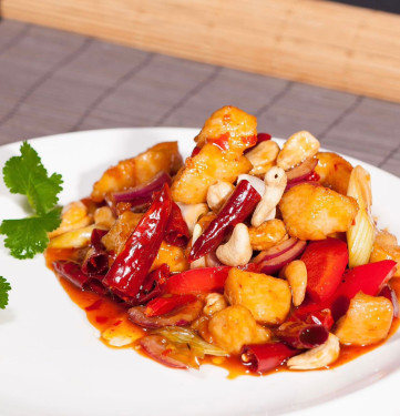 Yāo Guǒ Gōng Bǎo Jī Kung Po Chicken With Cashew Nuts