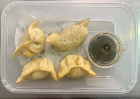 Chicken Dumplings (4) (W, E, Se, S) Jī Ròu Jiǎo