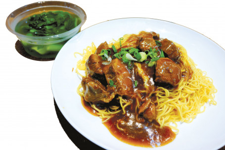 Stewed Beef Brisket With Egg Noodles