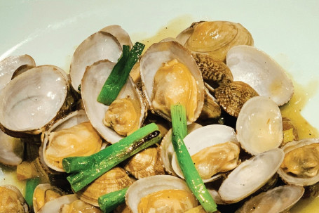 508. Stir Fried Clams With Ginger Spring Onion