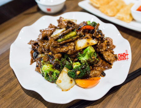 303 Stir Fried Sliced Beef In Black Bean Sauce