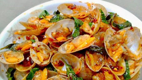 Clam With Basil Sauce ผัดหอยลาย