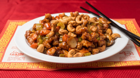 Chicken With Cashew Nuts Yāo Guǒ Jī （Dà）