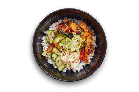 ¡nuevo! tazón de arroz con pollo y gochujang