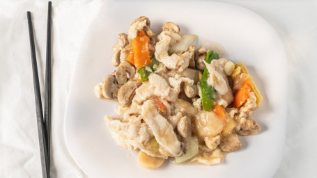 L16. Moo Goo Gai Pan Mó Gū Jī Piàn