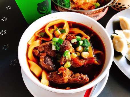 Taiwanese Red-Braised Beef Noodles: Spicy Tái Wān Má Là Dāo Xuē Niú Ròu Miàn