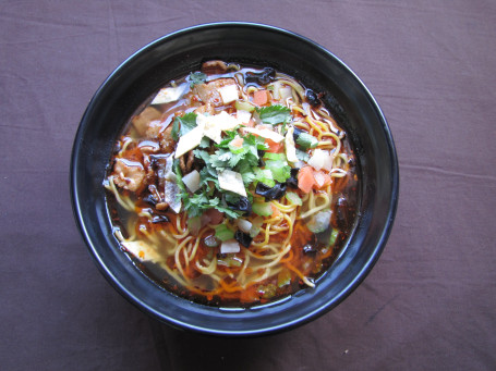 Hand-Pulled Noodles Soup With Qishan Pork Sauce (Spicy) Qí Shān Sāo Zi Miàn