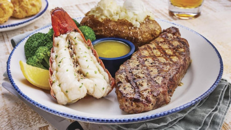 Cola De Langosta Surf Turf Maine 12 Oz. Franja De Nueva York