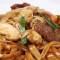 Sōng Rōng Niú Jiān Ròu Chǎo Hé Stir-Fried Rice Noodles With Matsutake Beef Shoulder Tender
