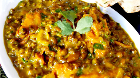 21. Daal Chicken Curry